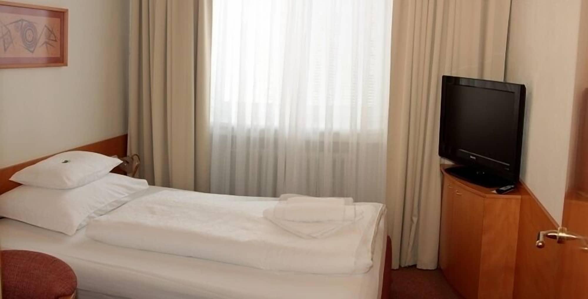 Hotel Polana Zvolen Εξωτερικό φωτογραφία